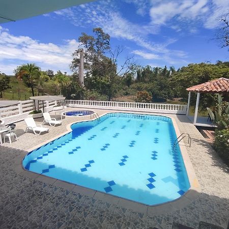 Hotel Campestre Las Cavernas La Mesa Norte 외부 사진