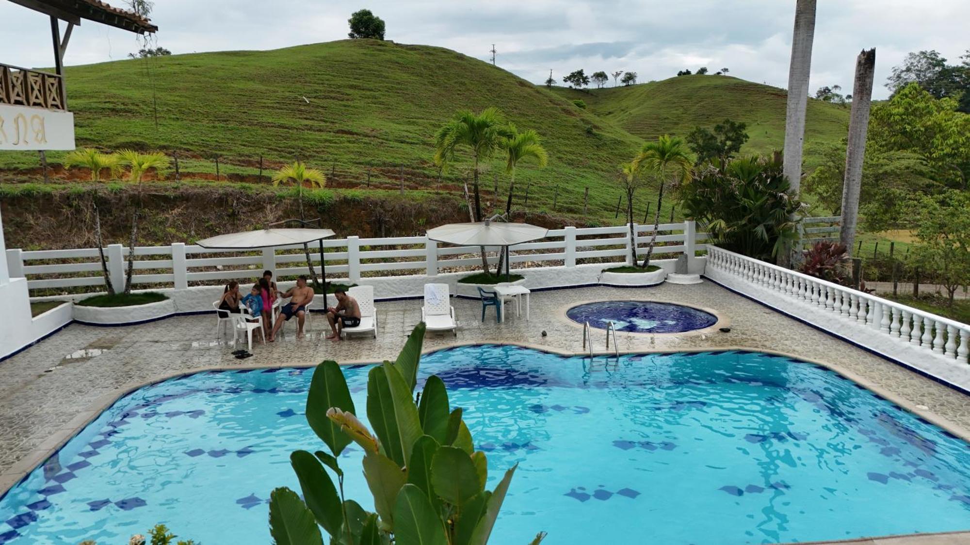 Hotel Campestre Las Cavernas La Mesa Norte 외부 사진